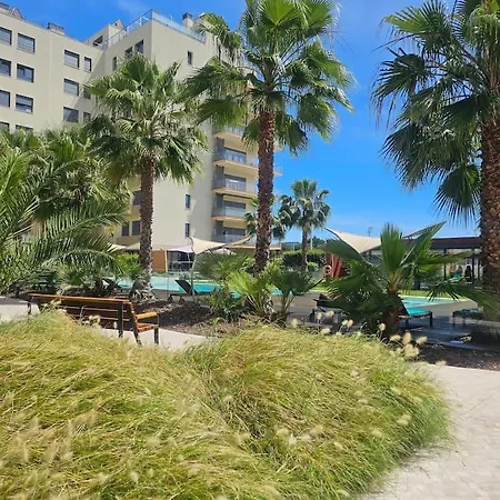 River Terrace & Pool View - Apartamento Seixal (Setubal)