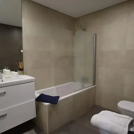 River Terrace & Pool View - Seixal (Setubal)